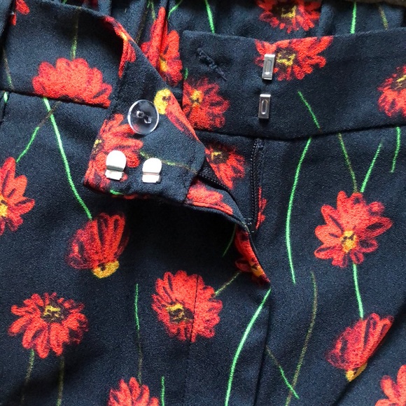 H&M Flowy Floral Pants - Picture 3 of 4